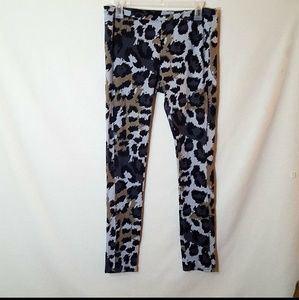 Diane Von Furstenberg size L animal print leggings